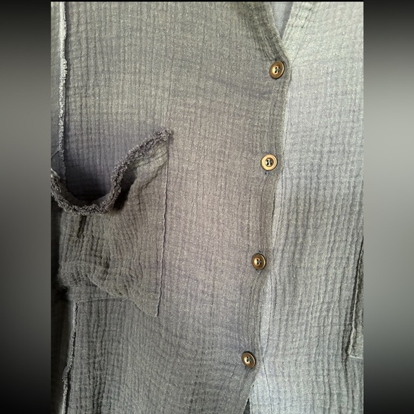 POL Shacket - Picture 2 of 3